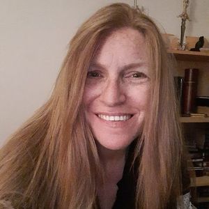Meet your Posher, Christina red